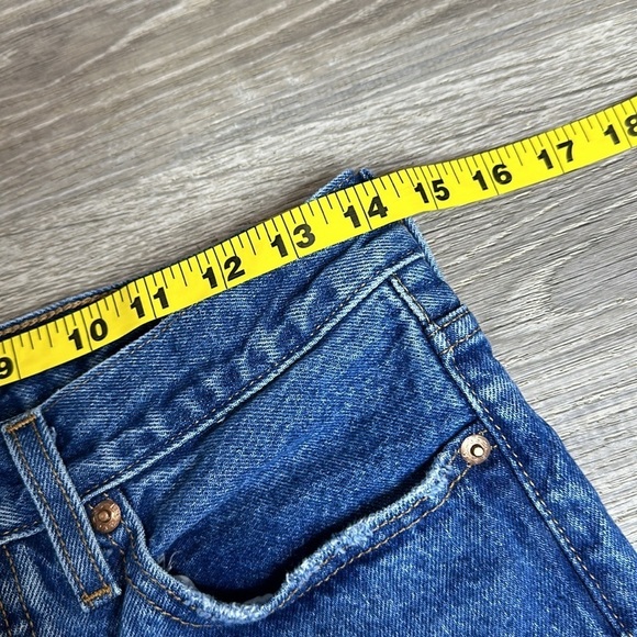 Levi’s Premium Wedgie Straight Fit Women’s Jeans Distressed Medium Wash Size 28 - Picture 9 of 13